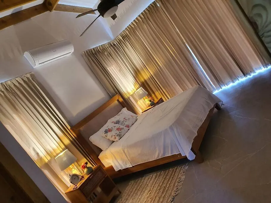 Villa En La Montana Jarabacoa Chalet